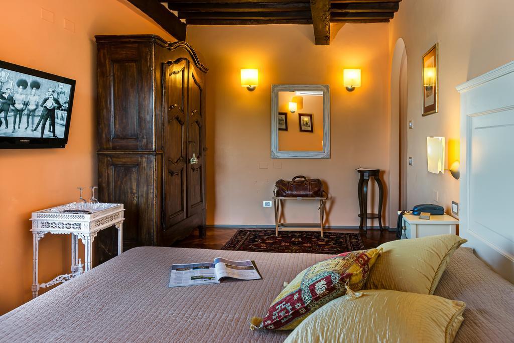 Hotel Villa Volpi Lucca Exteriör bild